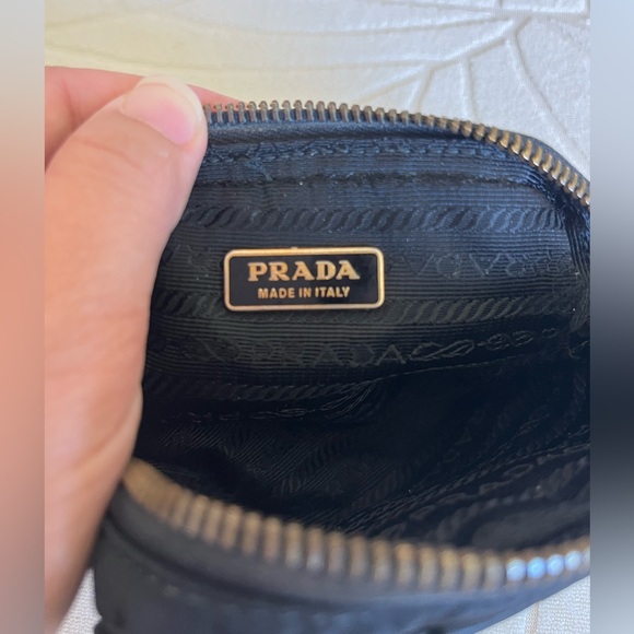 Prada bow card holder / coin pouch with gold hardware - Picture 2 of 6